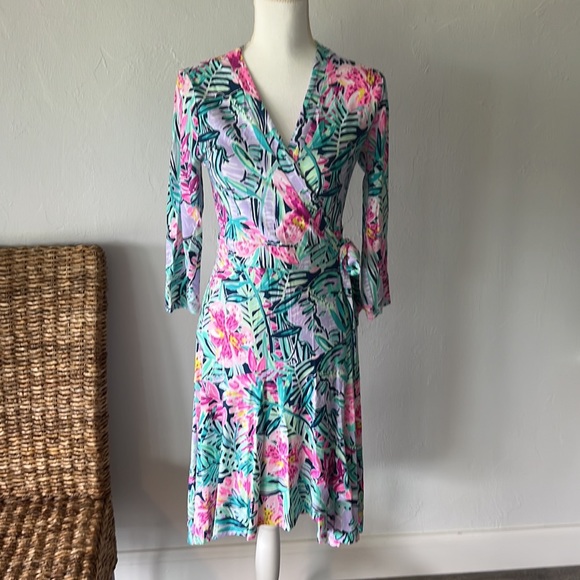 Lilly Pulitzer Rozaline Wrap dress - Picture 2 of 6